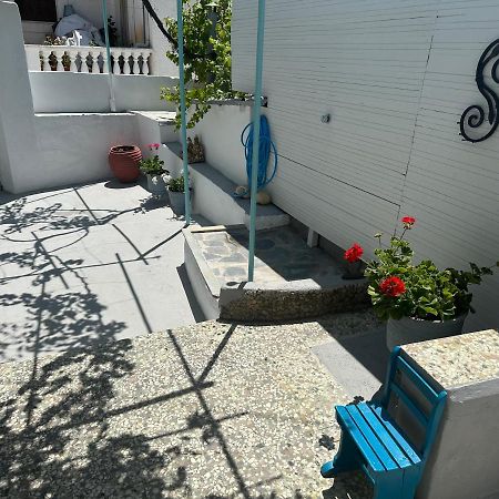 Brinia Cosy Apartment Poros Town ภายนอก รูปภาพ
