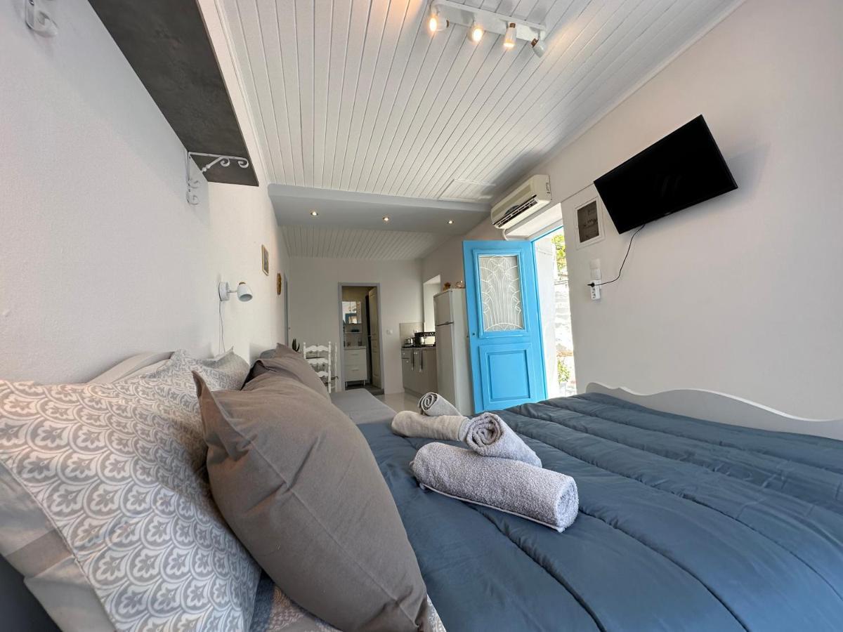 Brinia Cosy Apartment Poros Town ภายนอก รูปภาพ