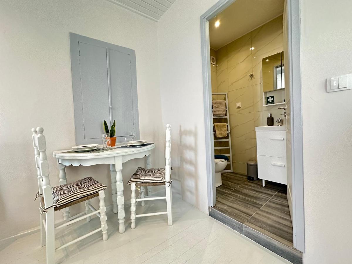 Brinia Cosy Apartment Poros Town ภายนอก รูปภาพ
