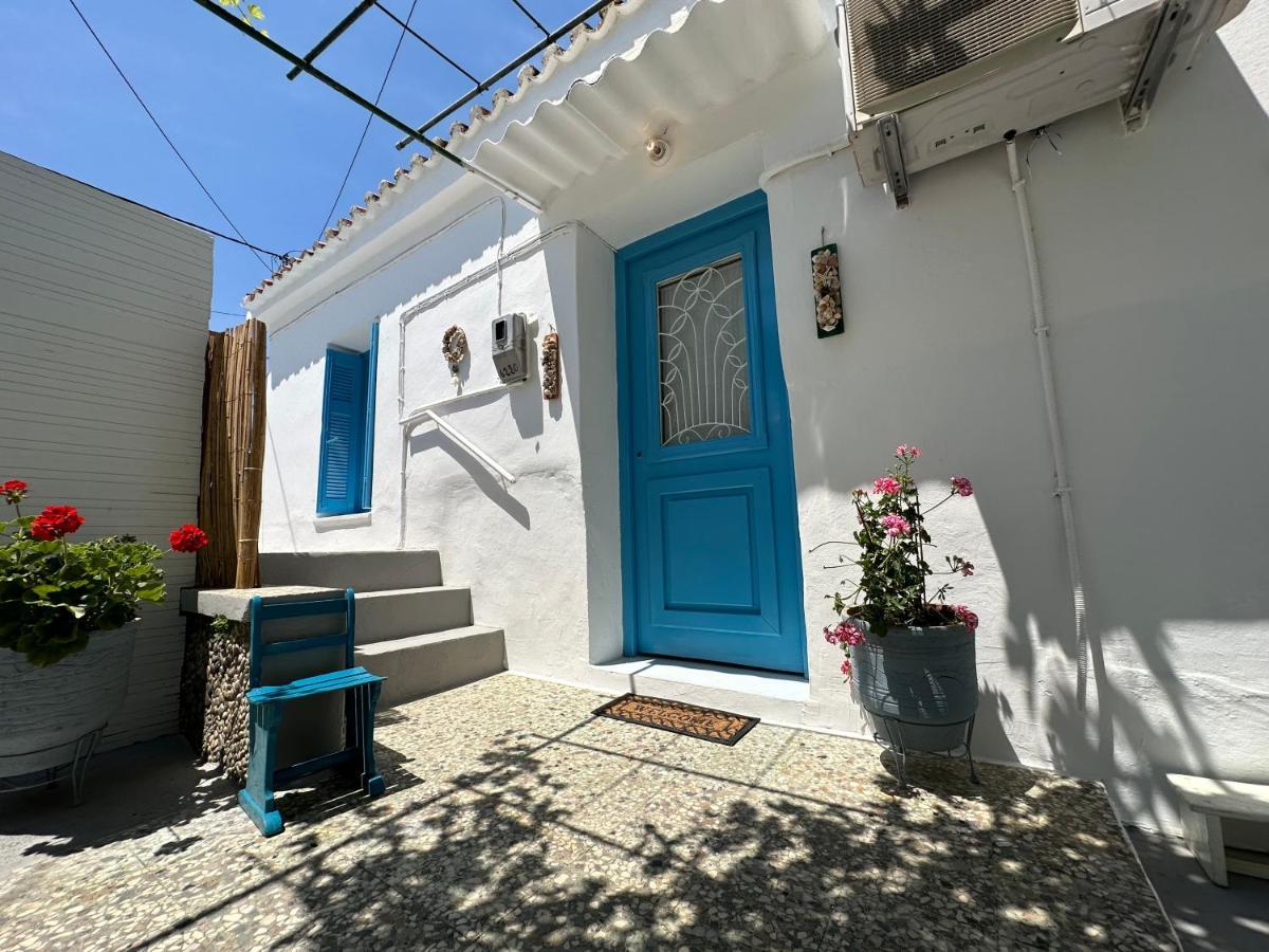 Brinia Cosy Apartment Poros Town ภายนอก รูปภาพ