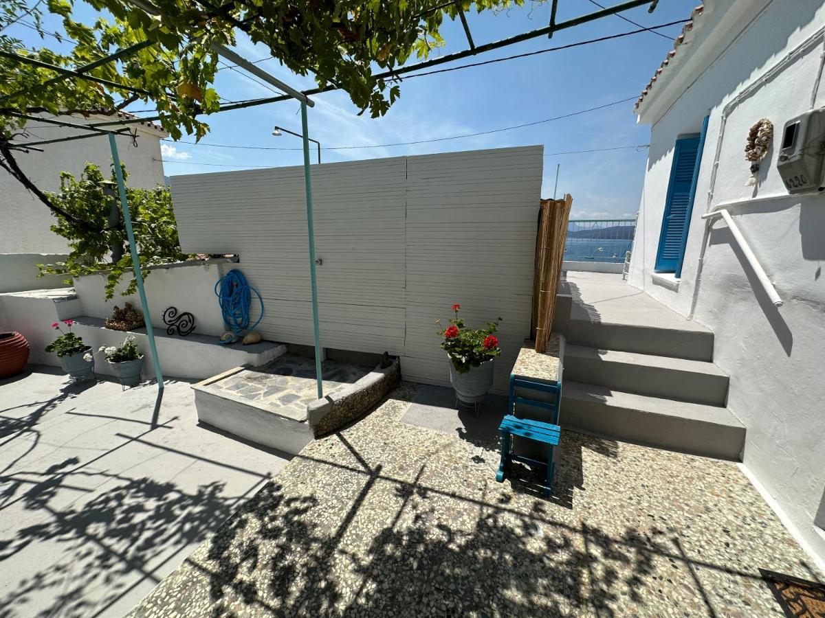 Brinia Cosy Apartment Poros Town ภายนอก รูปภาพ